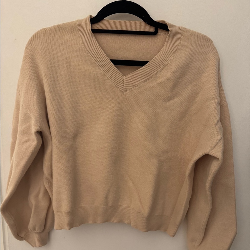 V-Neck sweater and high waisted skirt matching set.